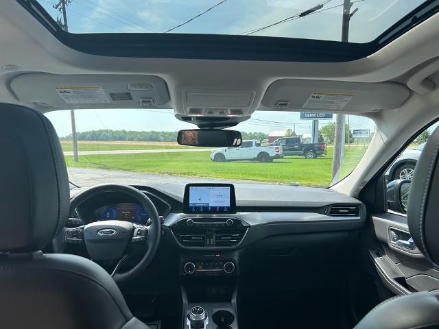 2022 Ford Escape Titanium