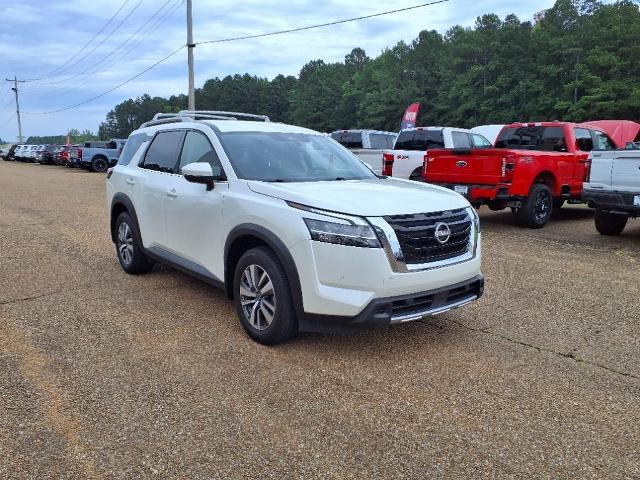 2024 Nissan Pathfinder SL FWD