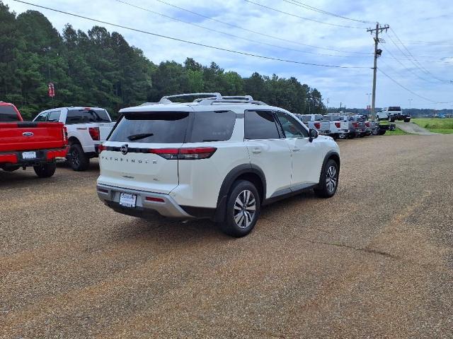 2024 Nissan Pathfinder SL FWD
