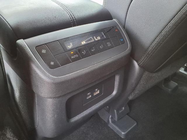2024 Nissan Pathfinder SL FWD