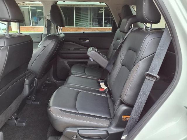 2024 Nissan Pathfinder SL FWD