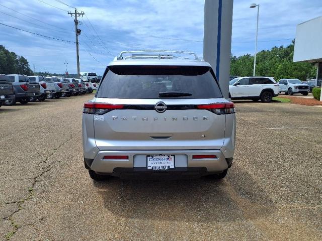 2024 Nissan Pathfinder SL FWD