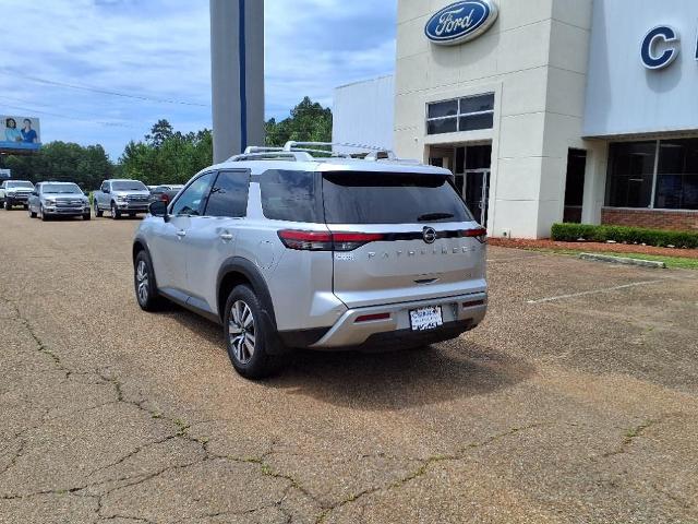 2024 Nissan Pathfinder SL FWD