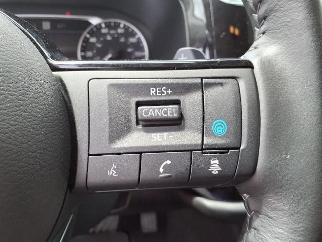 2024 Nissan Pathfinder SL FWD