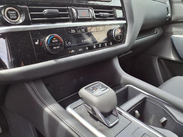 2024 Nissan Pathfinder SL FWD