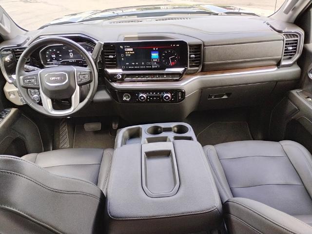 2023 GMC Sierra 1500 4WD Crew Cab Short Box SLT