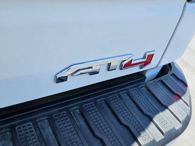 2024 GMC Sierra 1500 4WD Crew Cab Short Box AT4