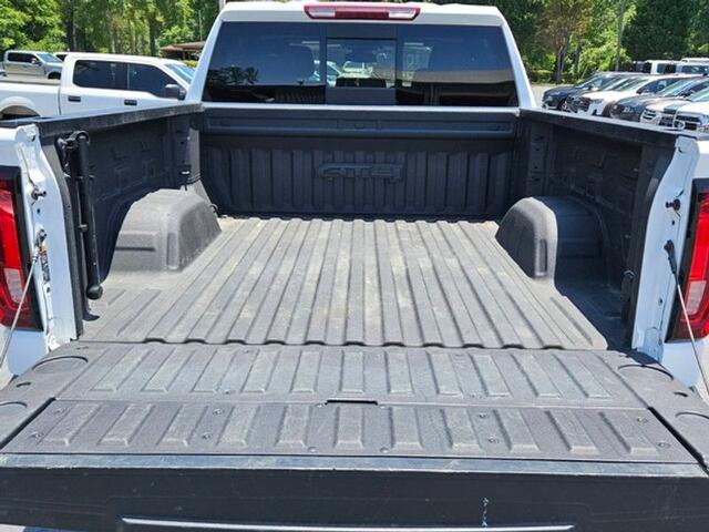 2024 GMC Sierra 1500 4WD Crew Cab Short Box AT4