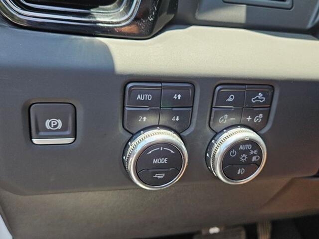 2024 GMC Sierra 1500 4WD Crew Cab Short Box AT4
