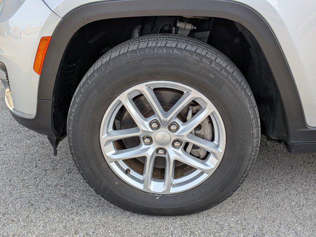 2023 Jeep Grand Cherokee L Laredo 4x4