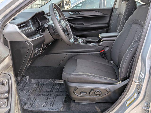 2023 Jeep Grand Cherokee L Laredo 4x4