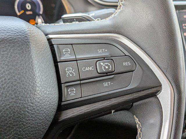 2023 Jeep Grand Cherokee L Laredo 4x4
