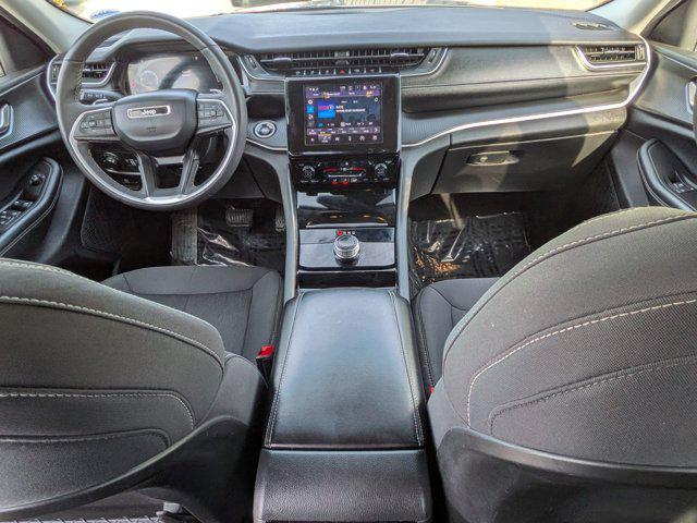 2023 Jeep Grand Cherokee L Laredo 4x4