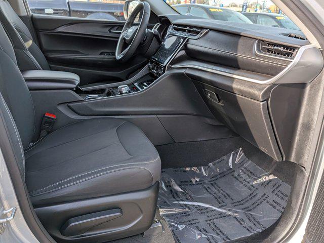 2023 Jeep Grand Cherokee L Laredo 4x4