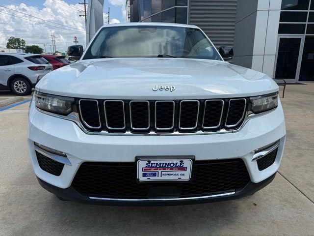 2023 Jeep Grand Cherokee Base