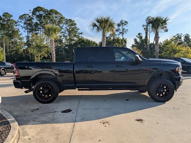 2022 RAM 3500 Limited Mega Cab 4x4 64 Box