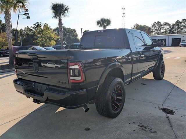 2022 RAM 3500 Limited Mega Cab 4x4 64 Box