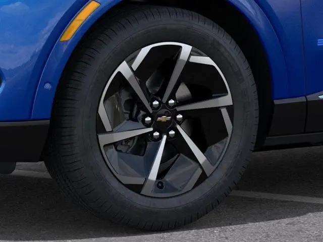 2025 Chevrolet Equinox LT 2