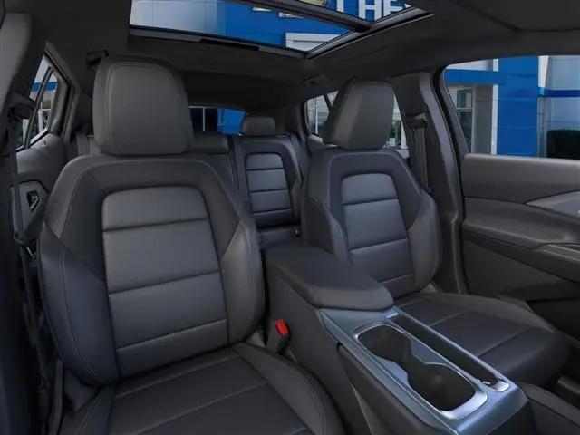2025 Chevrolet Equinox LT 2