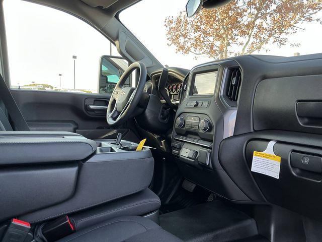 2025 Chevrolet Silverado 3500HD Work Truck