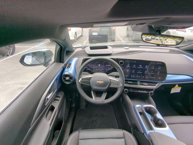2025 Chevrolet Equinox LT 2