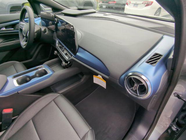 2025 Chevrolet Equinox LT 2