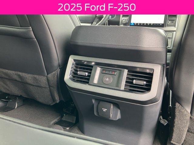 2025 Ford F-250 Platinum