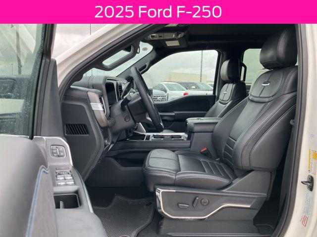 2025 Ford F-250 Platinum
