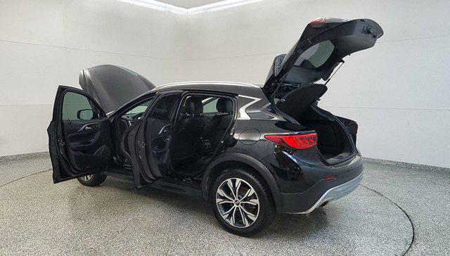 2018 INFINITI QX30 Premium