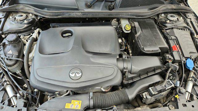 2018 INFINITI QX30 Premium