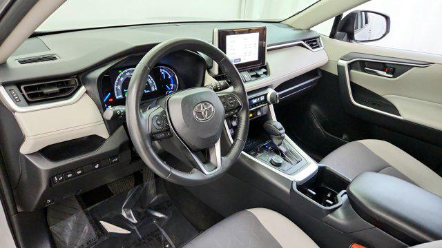 2023 Toyota RAV4 Hybrid XLE