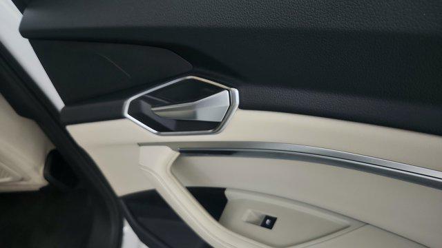2021 Audi e-tron Premium quattro
