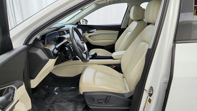 2021 Audi e-tron Premium quattro