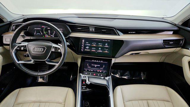 2021 Audi e-tron Premium quattro