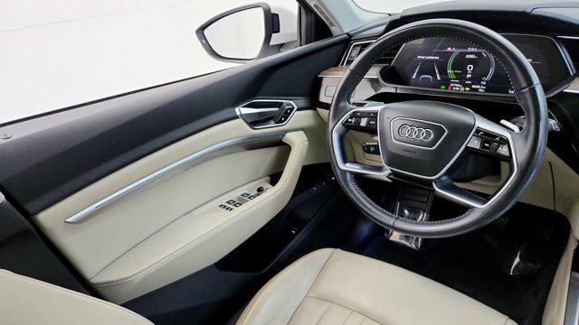 2021 Audi e-tron Premium quattro