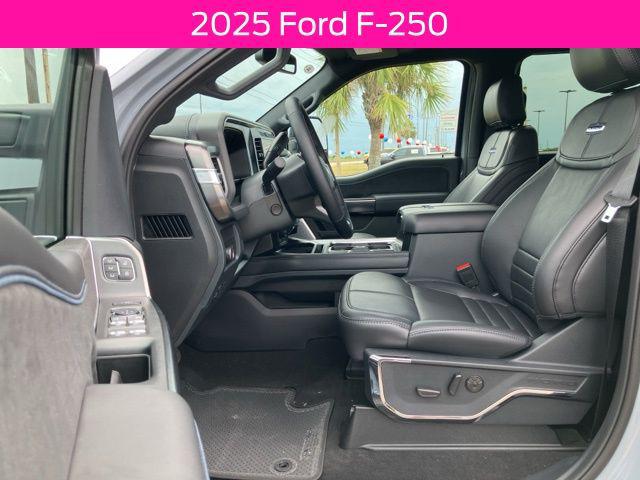 2025 Ford F-250 Platinum