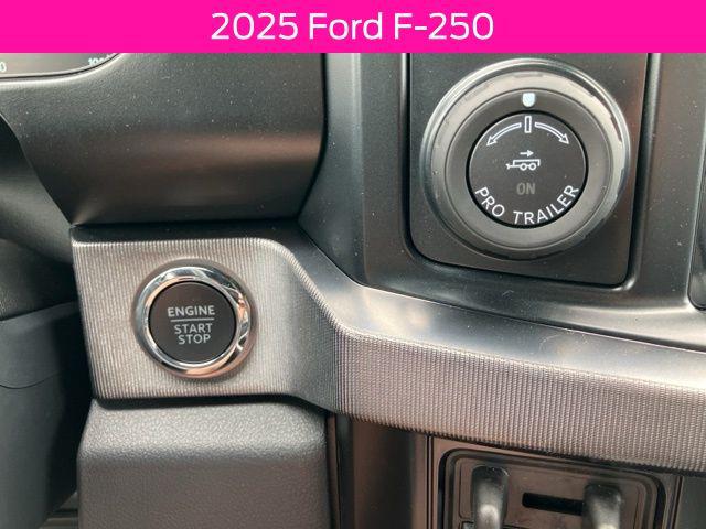 2025 Ford F-250 Platinum