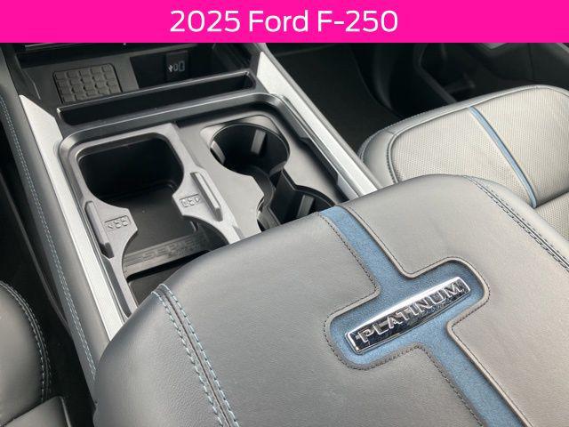 2025 Ford F-250 Platinum
