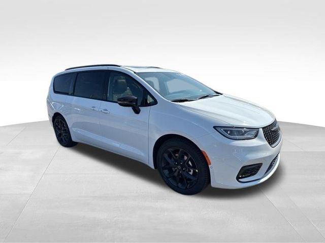 2026 Chrysler Pacifica PACIFICA LIMITED