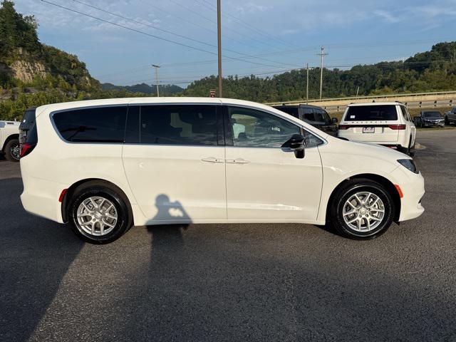 2026 Chrysler Voyager VOYAGER LX 2026 Chrysler Voyager VOYAGER LX