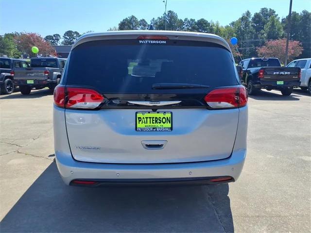 2026 Chrysler Voyager VOYAGER LX