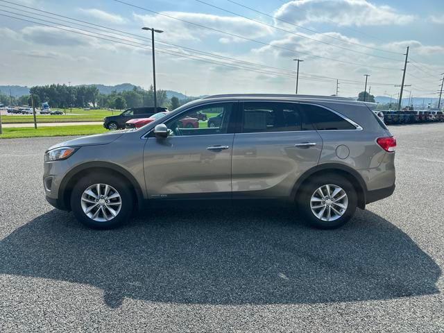 2016 Kia Sorento 3.3L LX