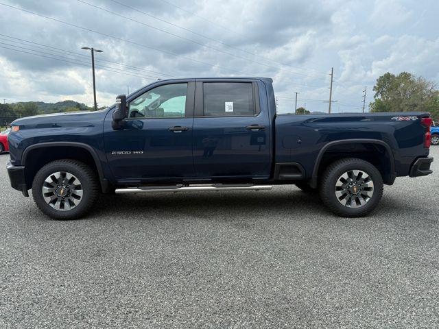 2023 Chevrolet Silverado 2500HD 4WD Crew Cab Standard Bed Custom