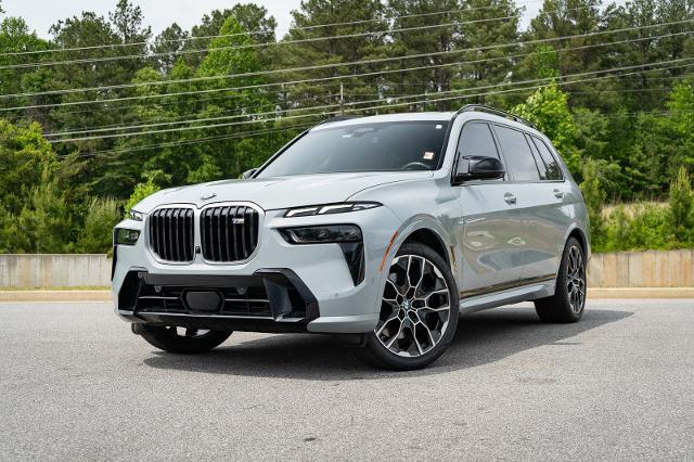 2023 BMW X7 M60i