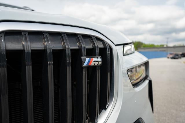 2023 BMW X7 M60i