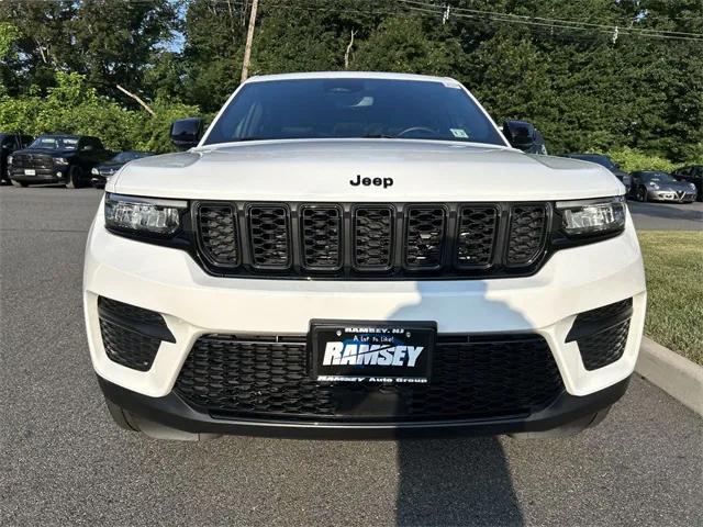2022 Jeep Grand Cherokee Altitude 4x4
