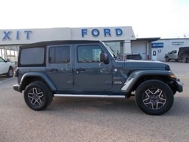 2024 Jeep Wrangler 4-Door Sahara 4x4