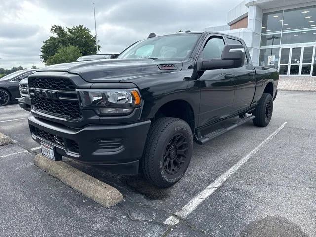 2024 RAM 2500 Tradesman Crew Cab 4x4 64 Box