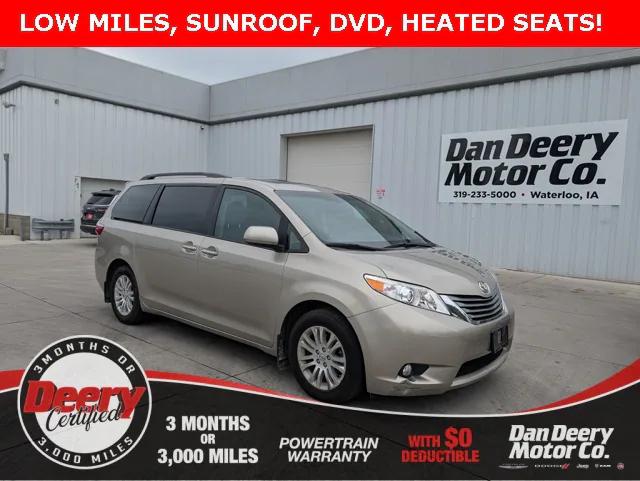 2017 Toyota Sienna XLE 8 Passenger