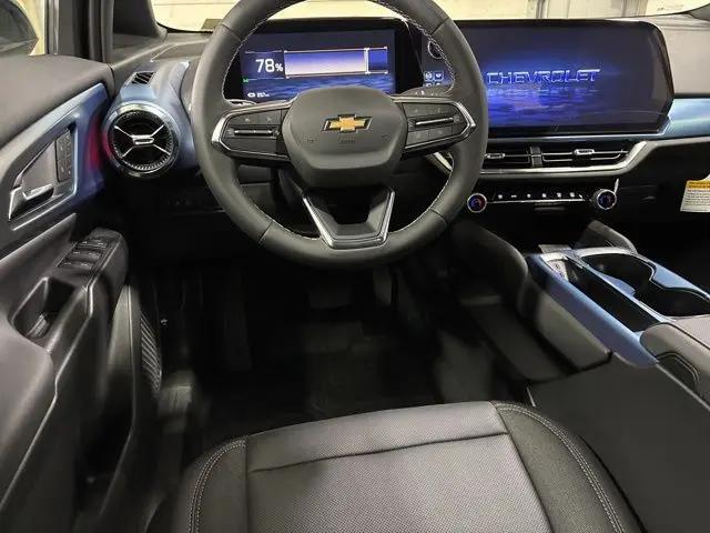 2025 Chevrolet Equinox LT 2